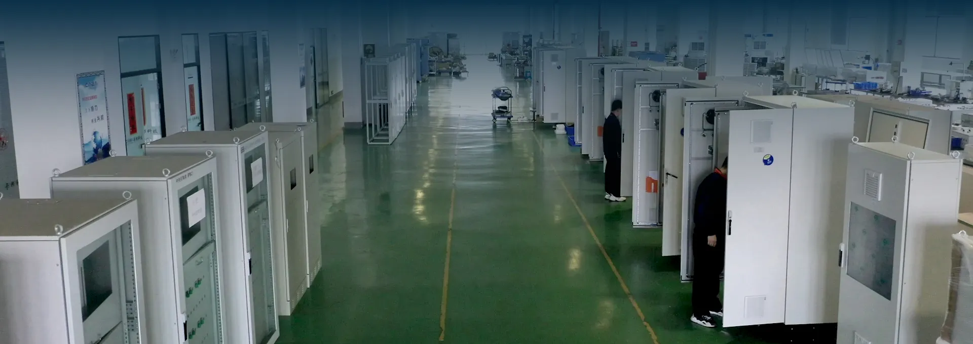 Обеспечиваем безопасность, надёжность и защиту критически важных электрических и автоматизированных систем.