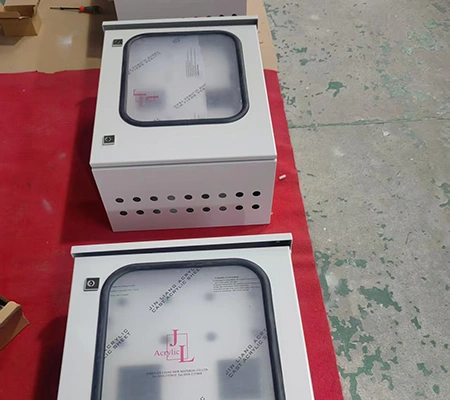 Настенные электротехнические шкафы