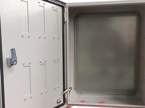 Настенные электротехнические шкафы